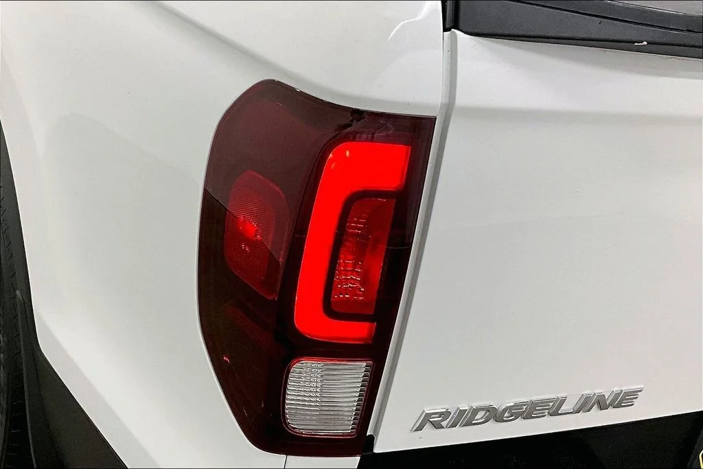 Used 2021 White Honda Black Edition image 24