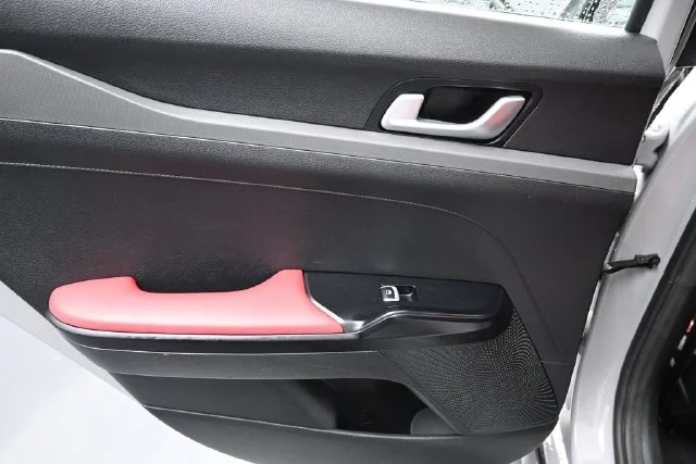 Used 2022 Gray Kia GT-Line image 9