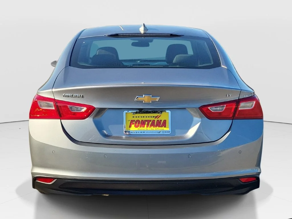 Used 2025 Gray Chevrolet LT image 4