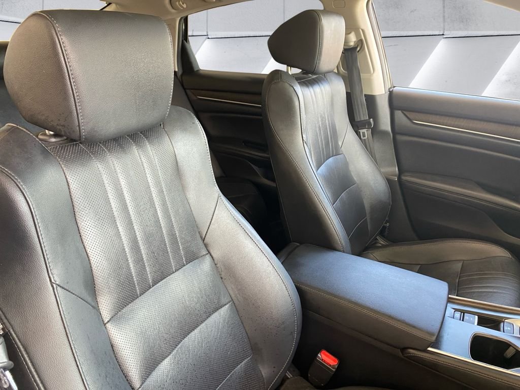 Used 2019  Honda EX-L image 14