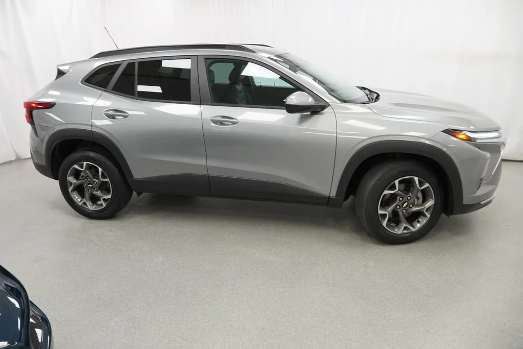 Used 2024 Sterling Gray Metallic Chevrolet LT image 6