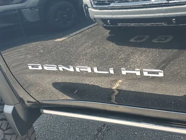 Used 2021 Black Meet Kettle Metallic GMC Denali image 27