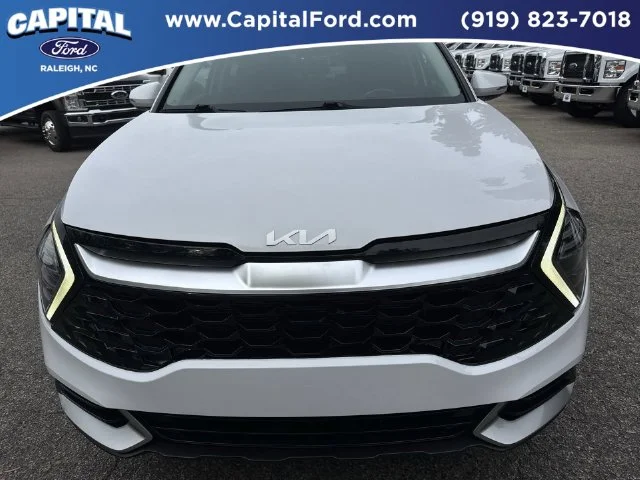 Used 2024 White Kia EX image 10