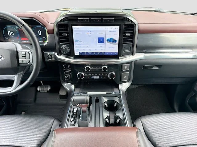 Used 2023 White Metallic Ford LARIAT image 18