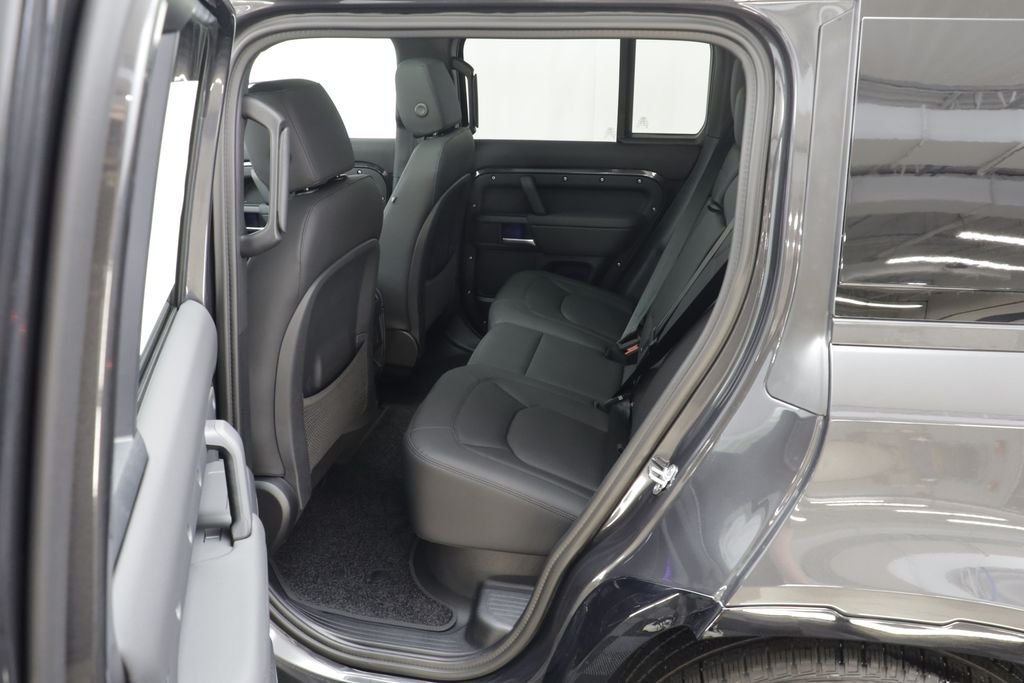 New 2026 Carpathian Grey LAND ROVER X-Dynamic SE image 16