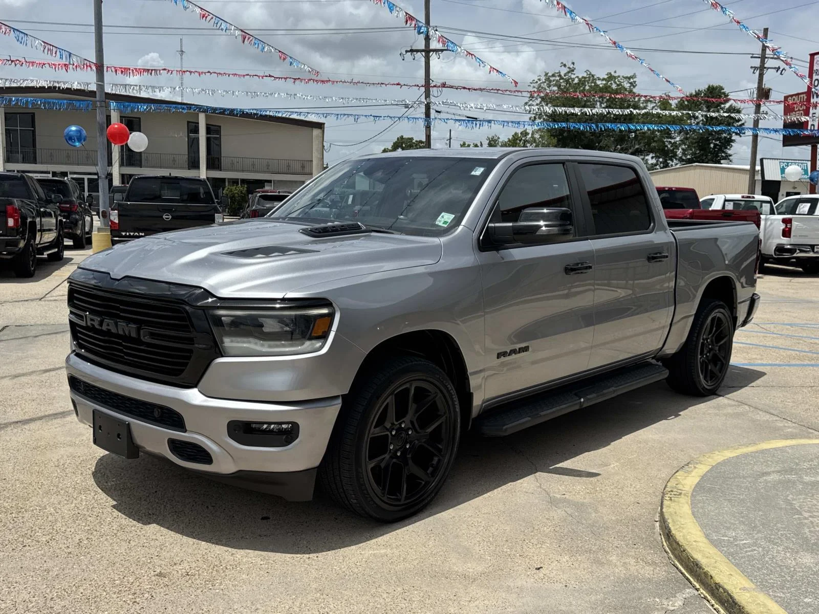 Used 2023 Billet Silver Metallic Clearcoat Ram Laramie image 3