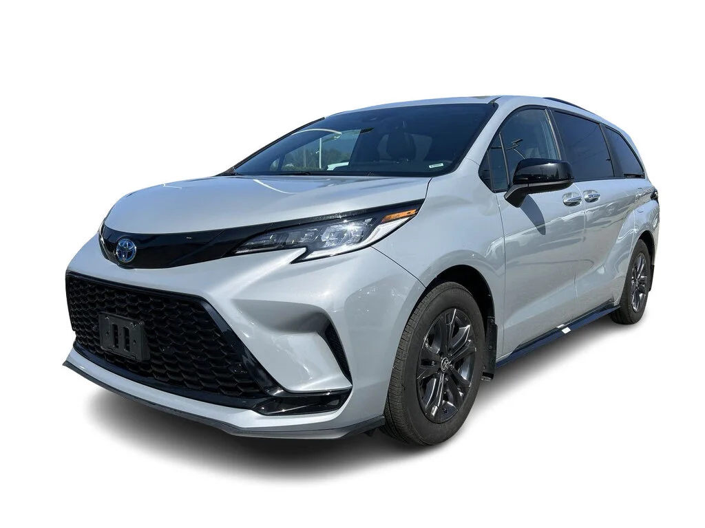 Used 2025  Toyota Sienna XSE AWD 7-Pass Dilawri Certified   Elevate image 6