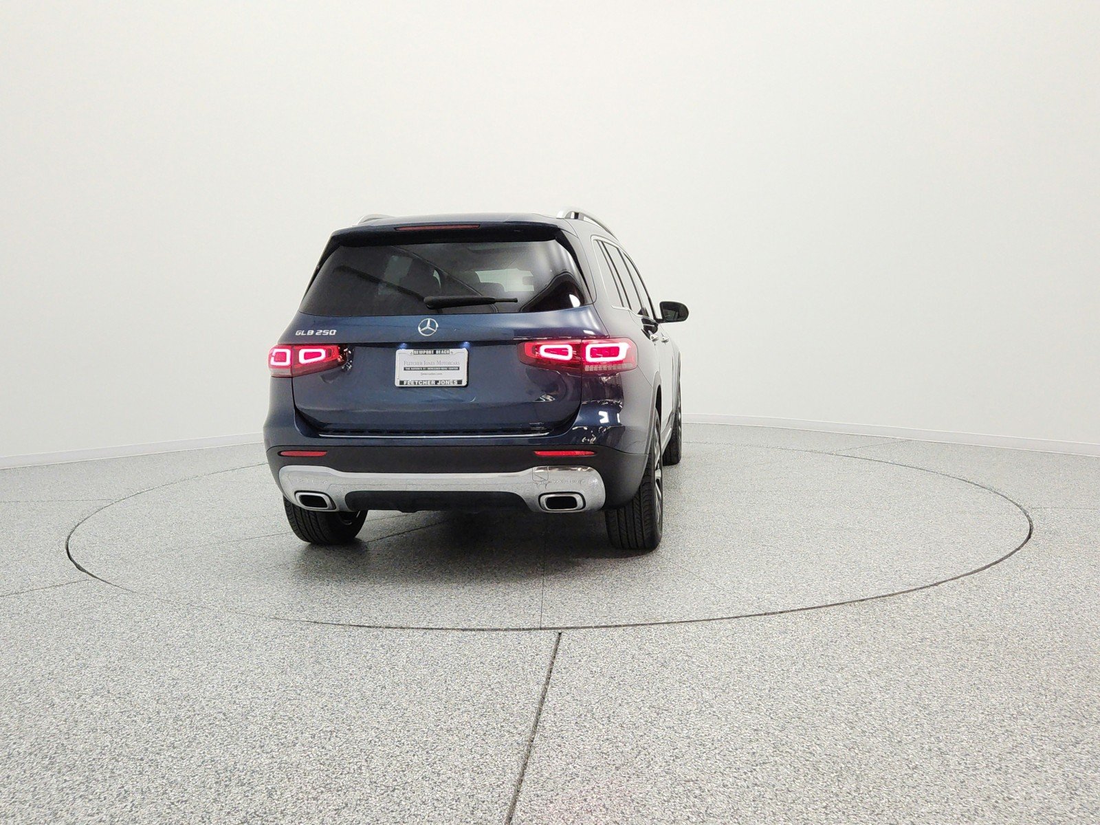 Used 2023 Denim Blue Metallic Mercedes-Benz GLB 250 SUV image 6