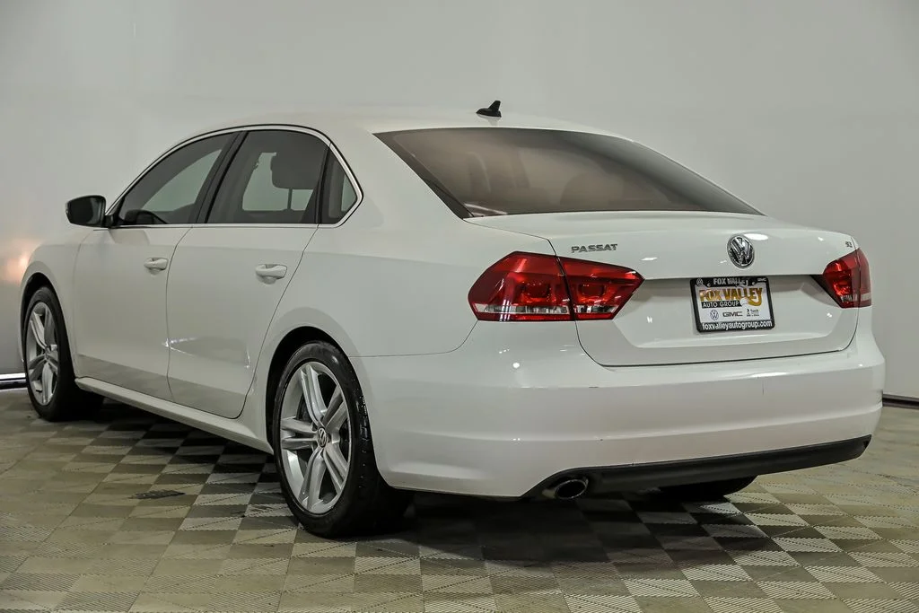 Used 2014 White Volkswagen 2.5 SE image 6