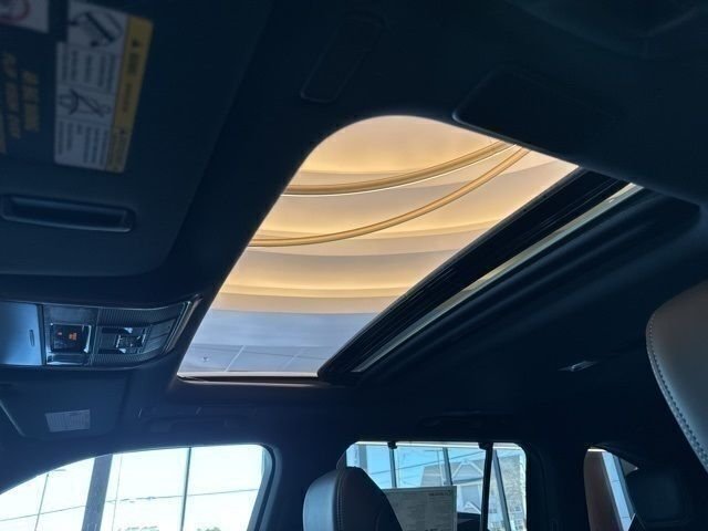 New 2026 Eminent White Pearl Lexus LX 700h LUXURY image 25