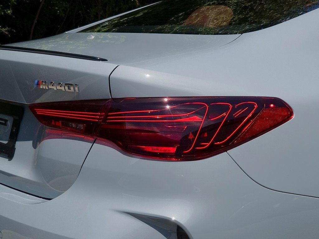 2026 BMW 4 Series M440i - Photo 7