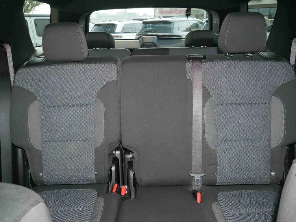 Used 2023 Gray Chevrolet LT 1LT image 31