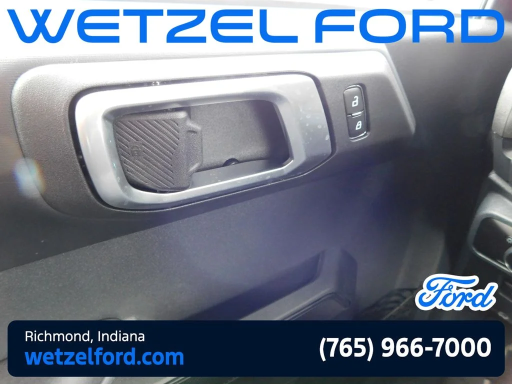New 2026 Avalanche Gray Ford Badlands® image 27