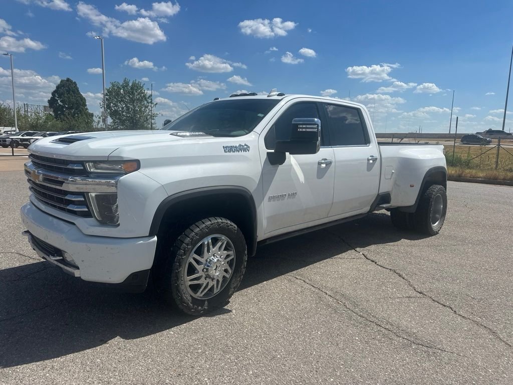 Used 2021 White Chevrolet High Country image 1