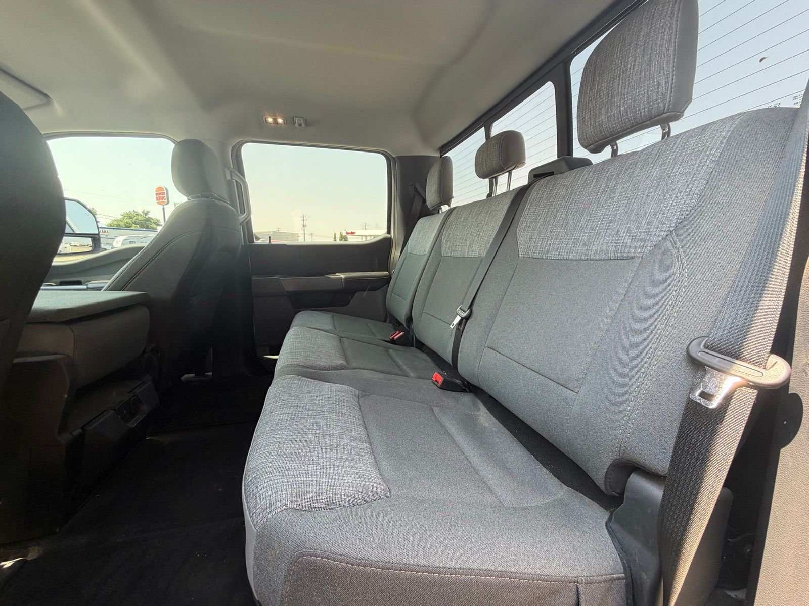 Used 2025 Oxford White Ford XLT image 10