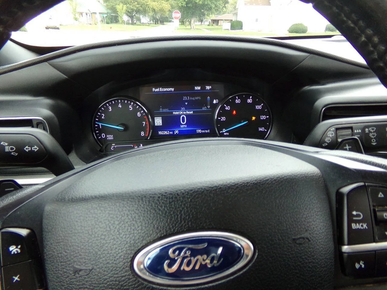 Used 2020 Gray Ford XLT AWD 4dr SUV image 12