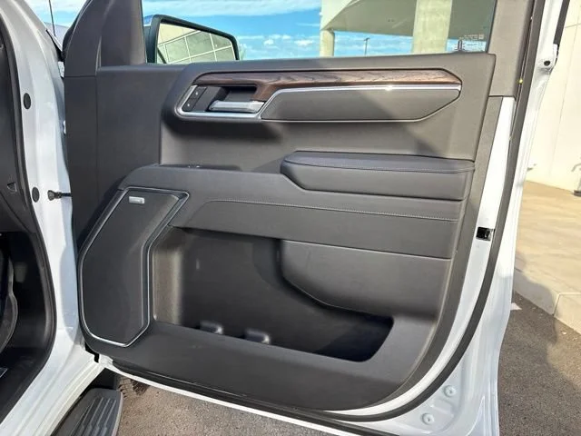 2026 GMC Sierra 1500 SLT - Photo 16