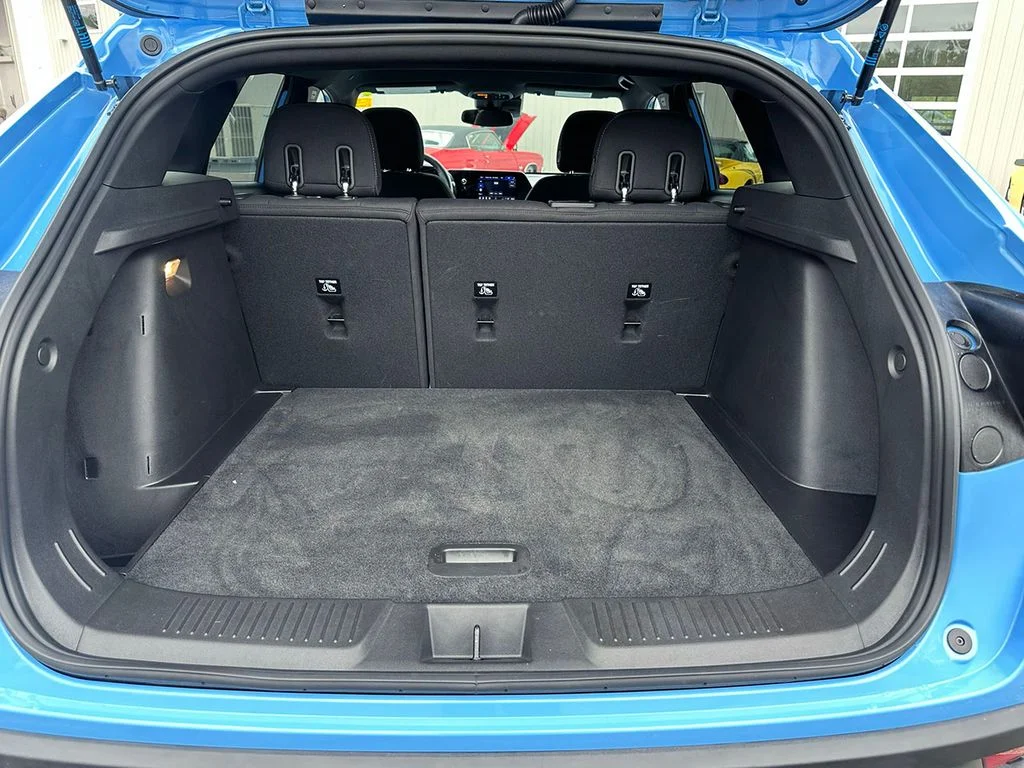 Used 2024 Blue Chevrolet 1RS image 4