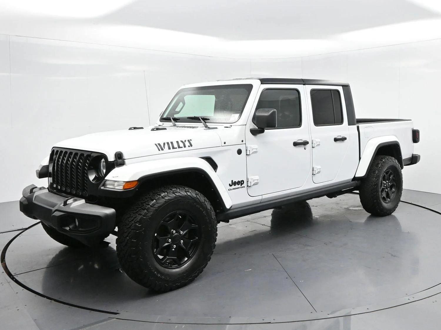 Used 2022 White Jeep Willys image 3