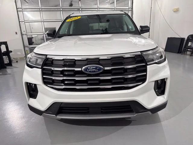 Used 2025 White Ford Active image 2