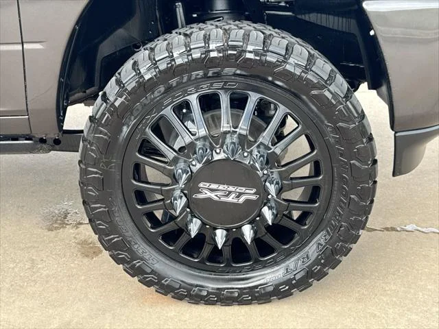 New 2026 Granite Crystal Metallic Clear-Coat Exterior Paint RAM Laramie image 10