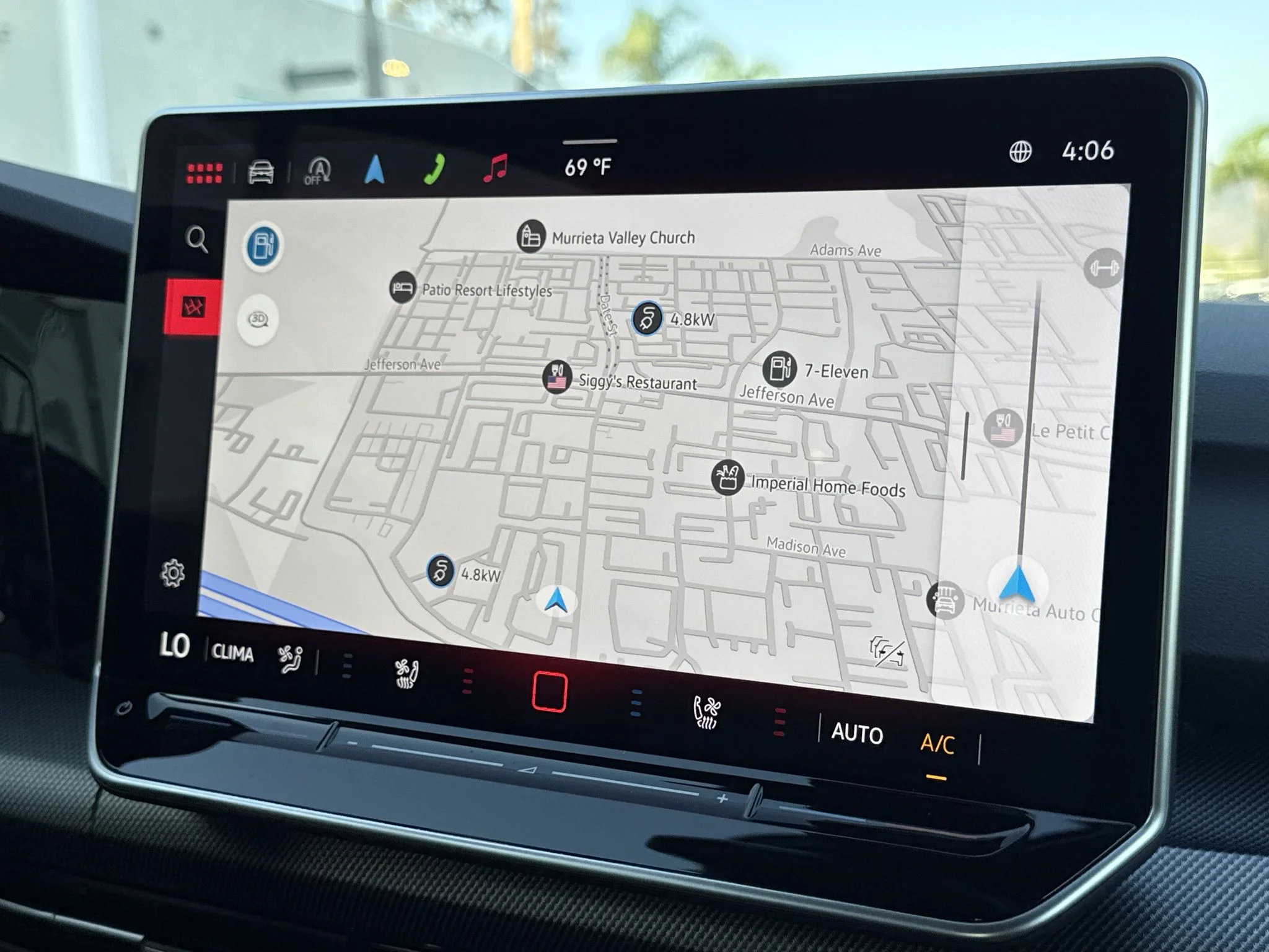 New 2026 Opal White Pearl Volkswagen SE image 25