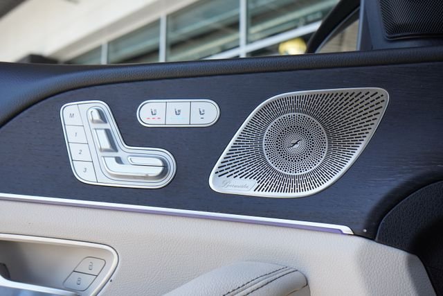 Used 2021  Mercedes-Benz GLS 450 image 18
