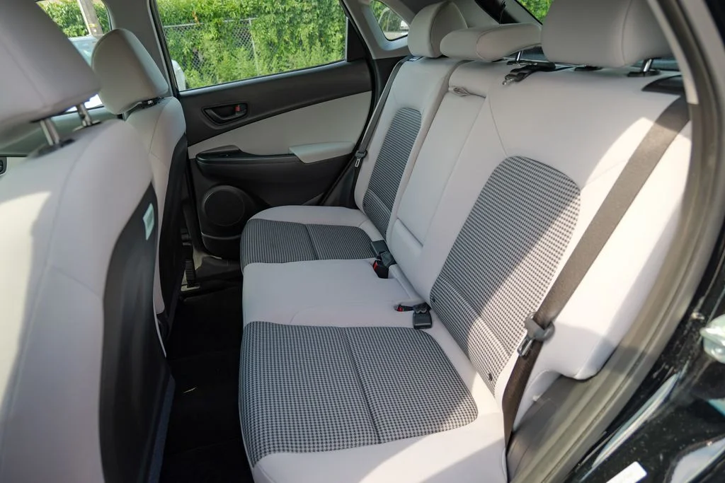 Used 2023 Abyss Black Pearl Hyundai SE image 27