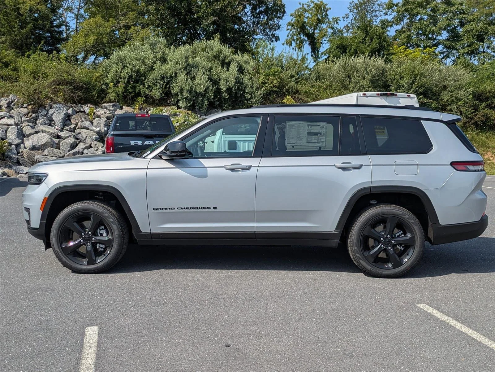 2025 Jeep Grand Cherokee L Limited - Photo 8