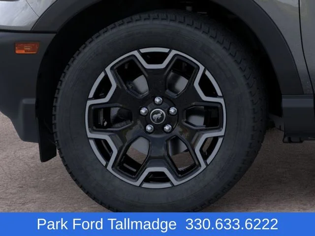 New 2025 Carbonized Gray Metallic Ford Outer Banks image 19