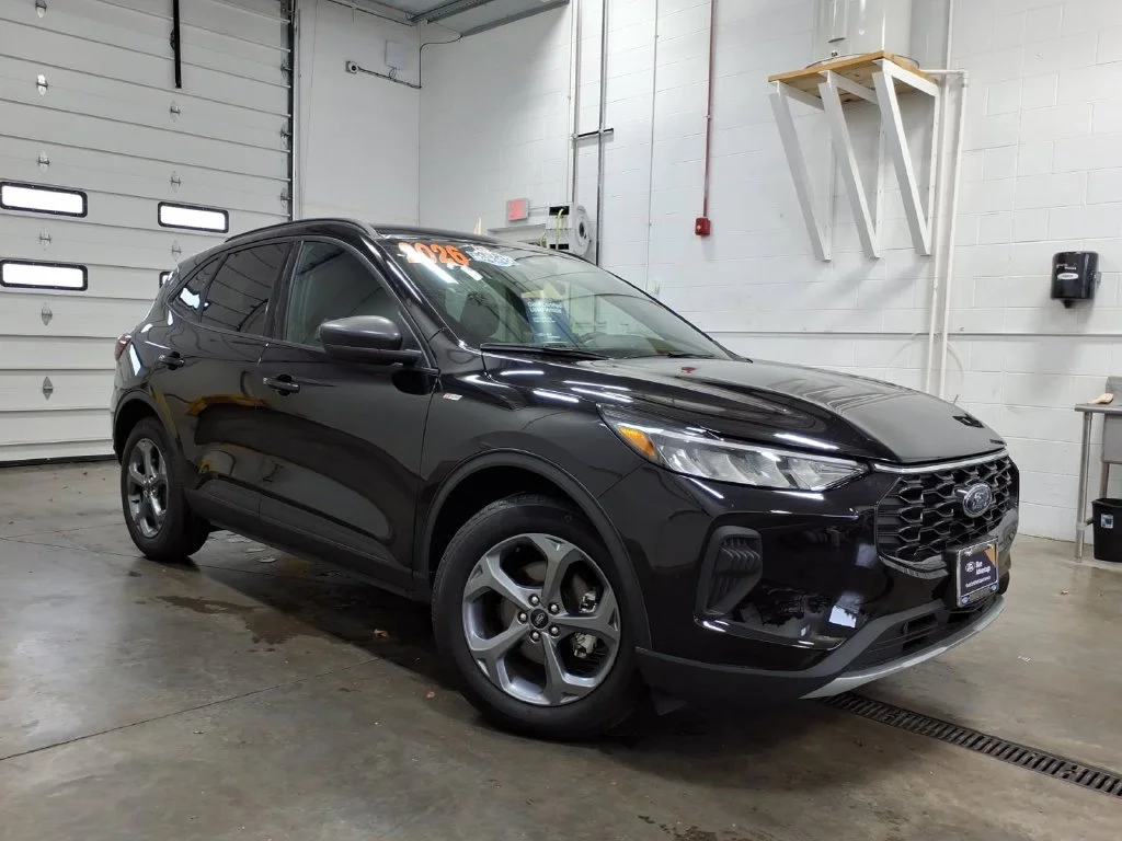 Certified Used 2026 Black Metallic Ford ST-Line image 1