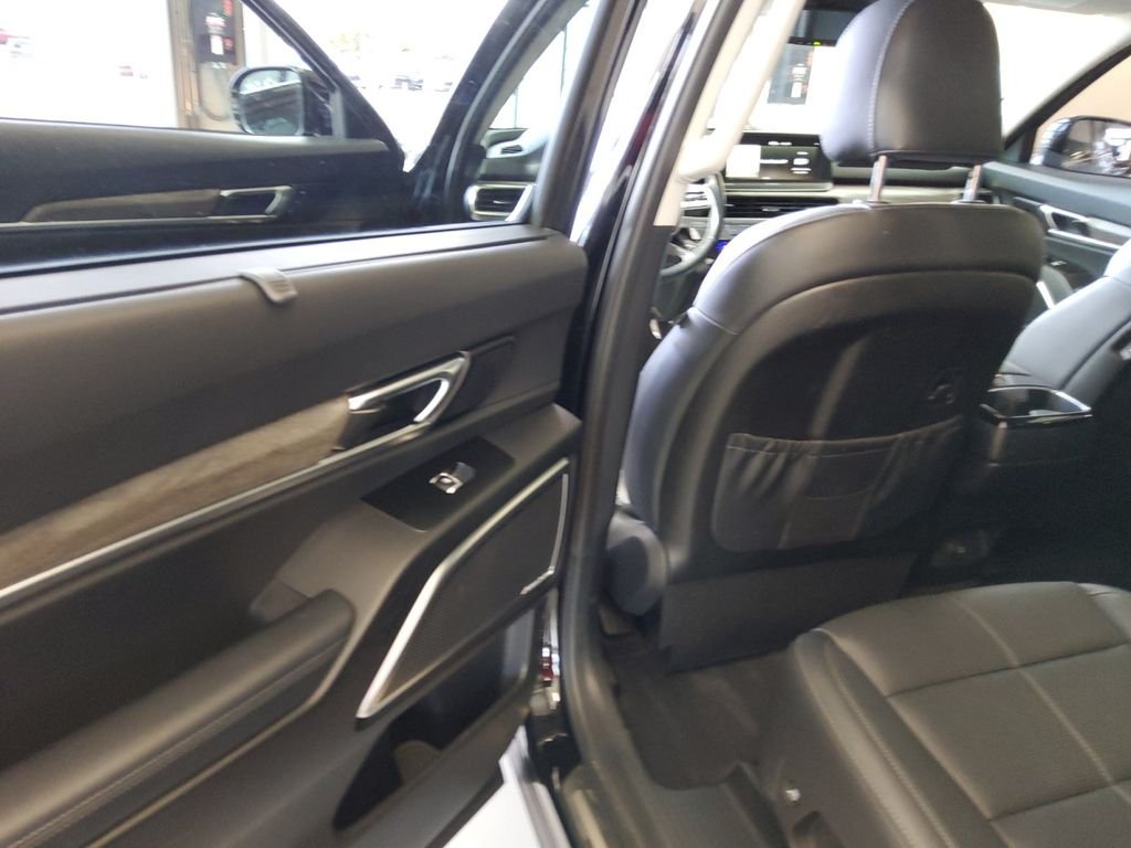 Certified Used 2020 Black Kia SX image 19