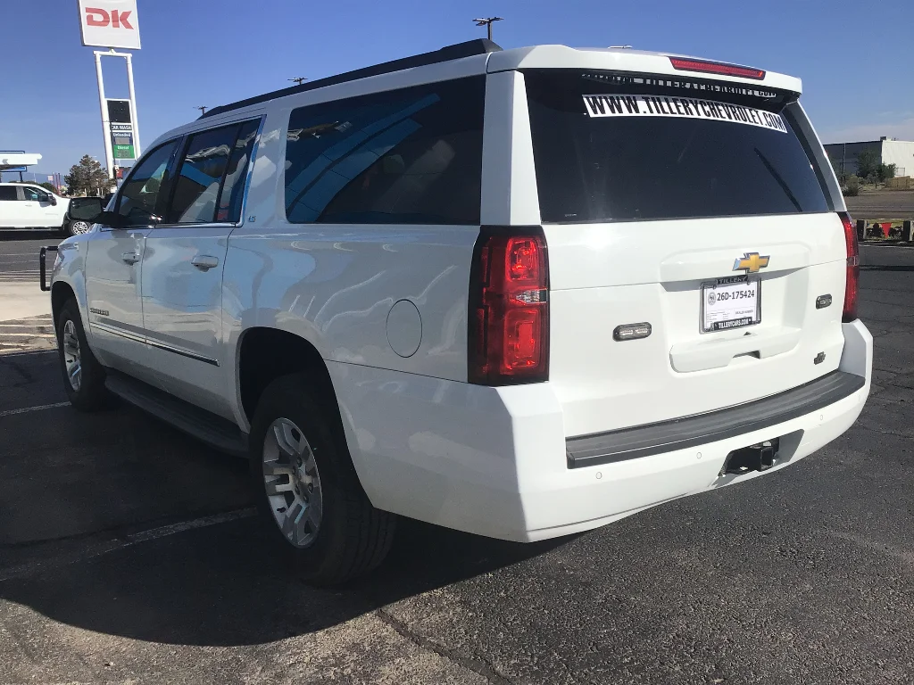 Used 2015 SUMMIT WHITE Chevrolet LS image 4