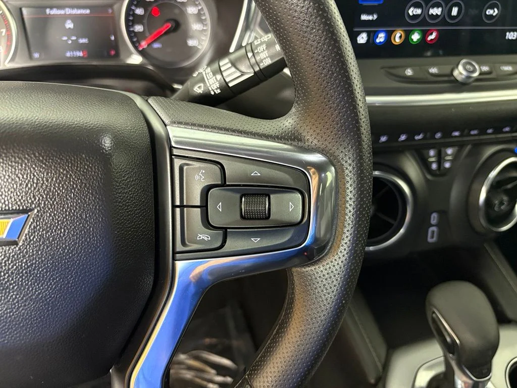Used 2025 Black Chevrolet LT image 19