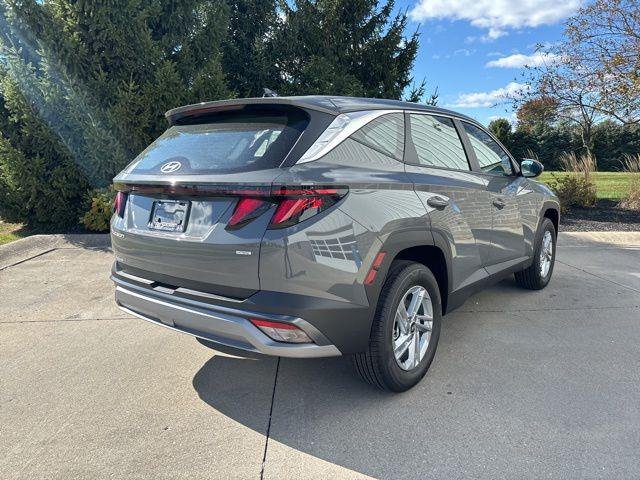 New 2026 Hampton Gray Hyundai SE image 38