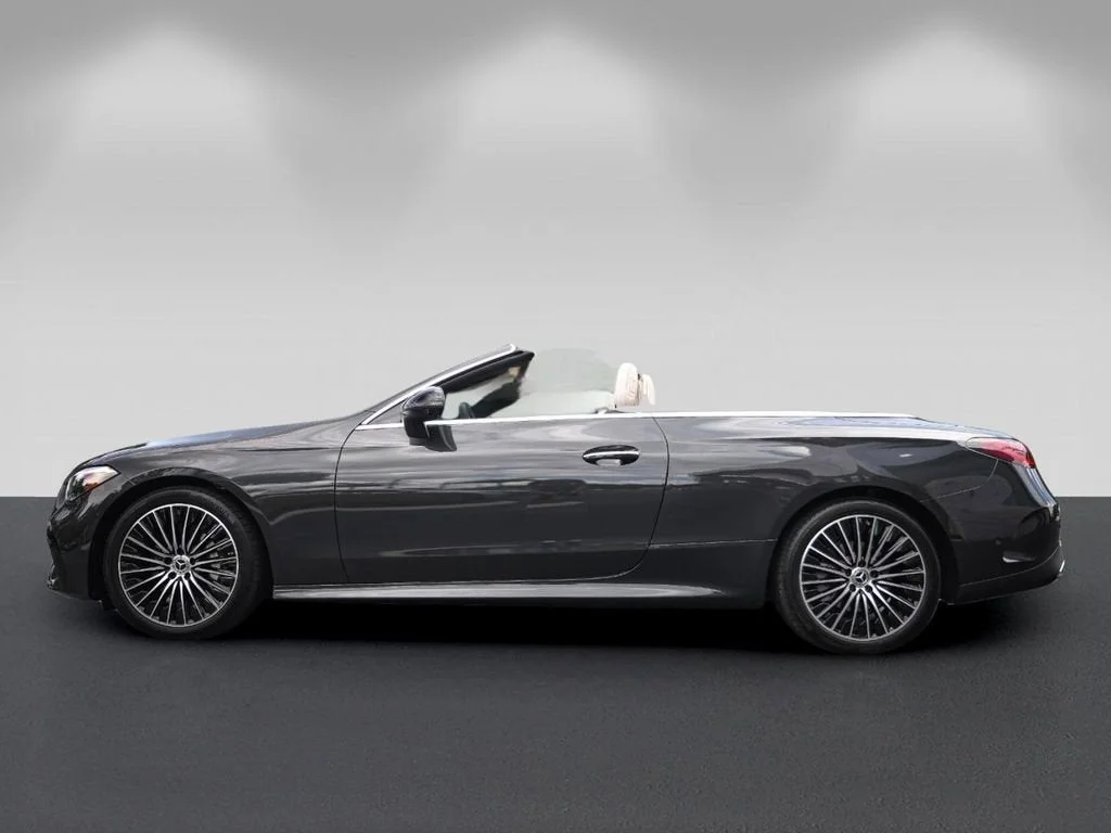 Used 2026 Graphite Gray Metallic Mercedes-Benz CLE 300 image 8