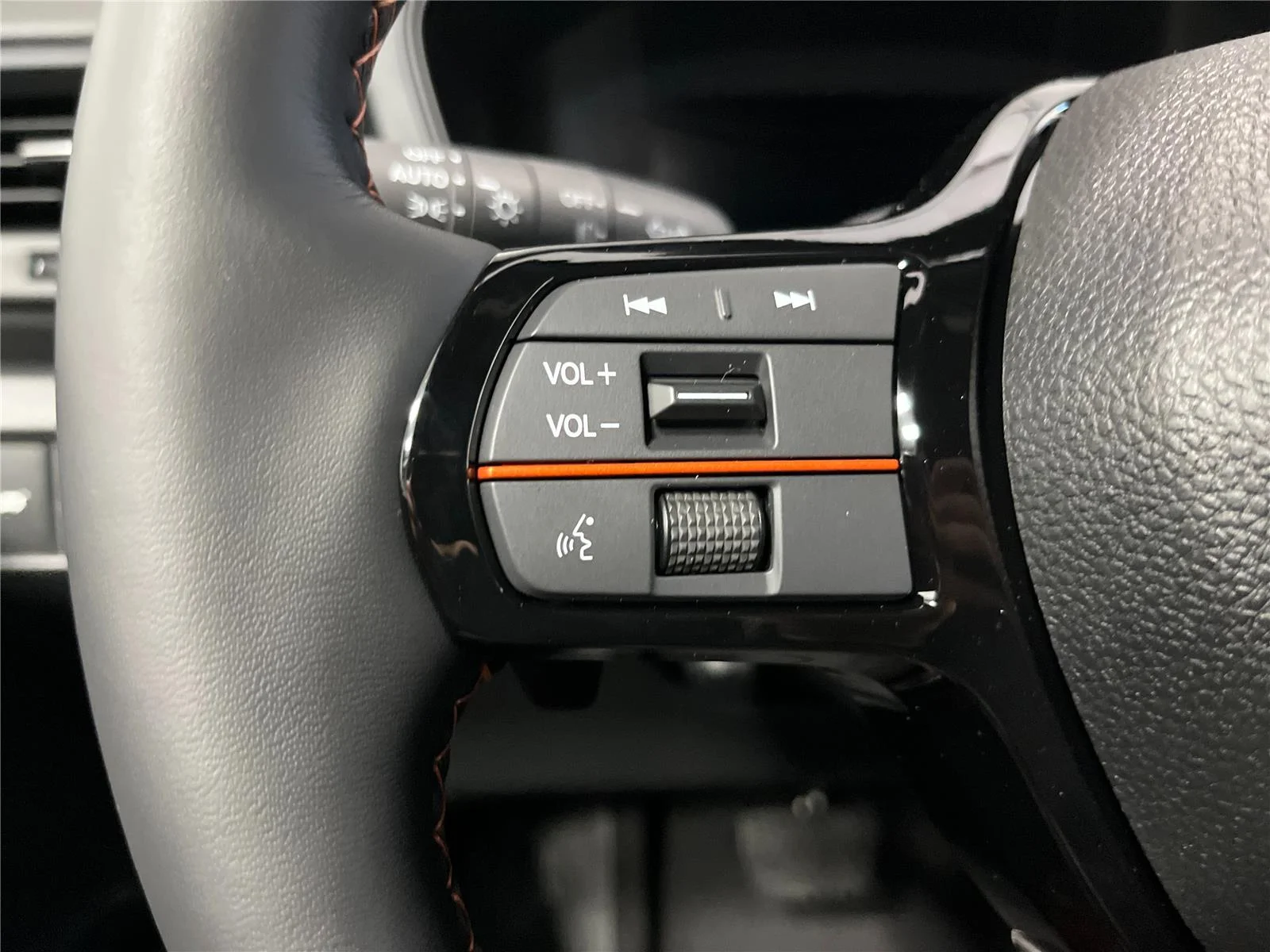 New 2026 Platinum White Pearl Honda TrailSport image 18