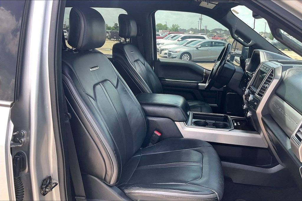 Used 2017 Silver Ford Platinum image 30