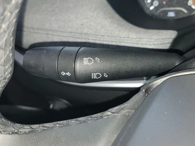 Certified Used 2024 Gray Jeep Latitude image 17