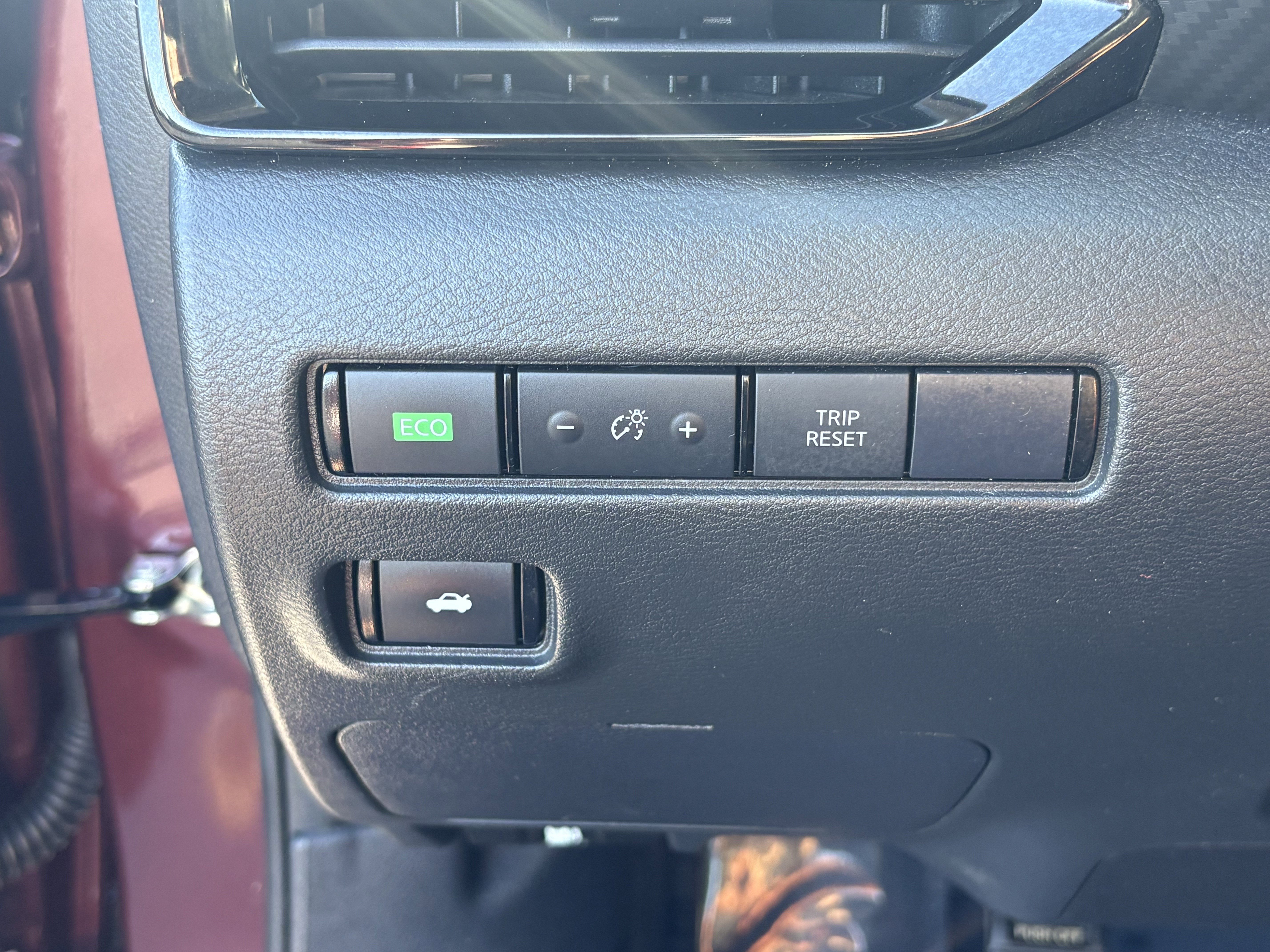 Used 2024 Red Nissan SV image 14