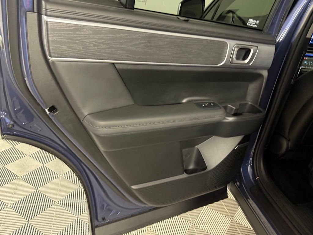 Used 2025 Blue Hyundai Limited image 30