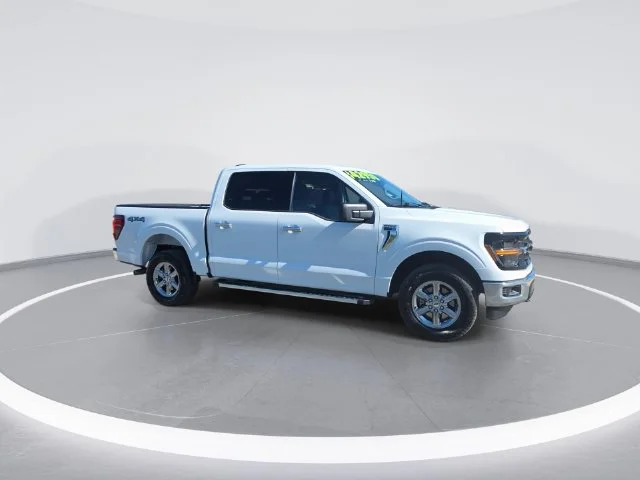 Used 2025 White Ford XLT image 2