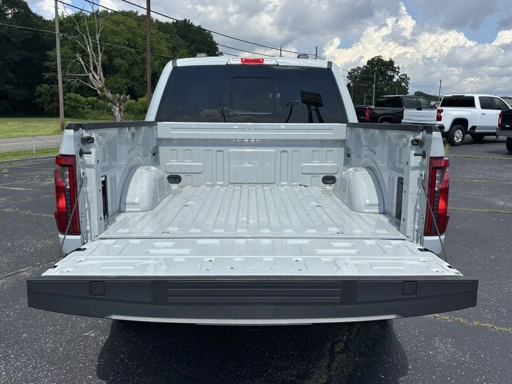 Used 2024 White Ford XLT image 14