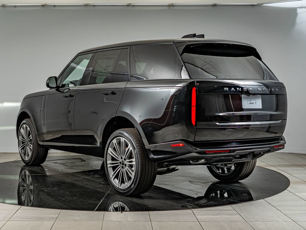 New 2026 Santorini Black Land Rover SE image 7