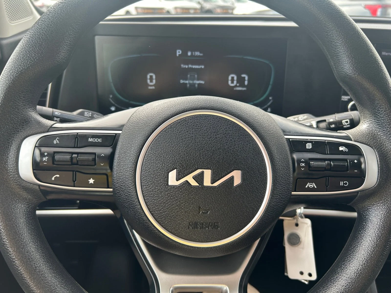 Used 2023 WHITE Kia X-LINE AWD image 19
