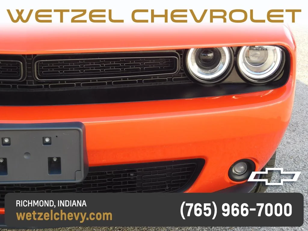 Used 2023 Orange Dodge SXT image 9
