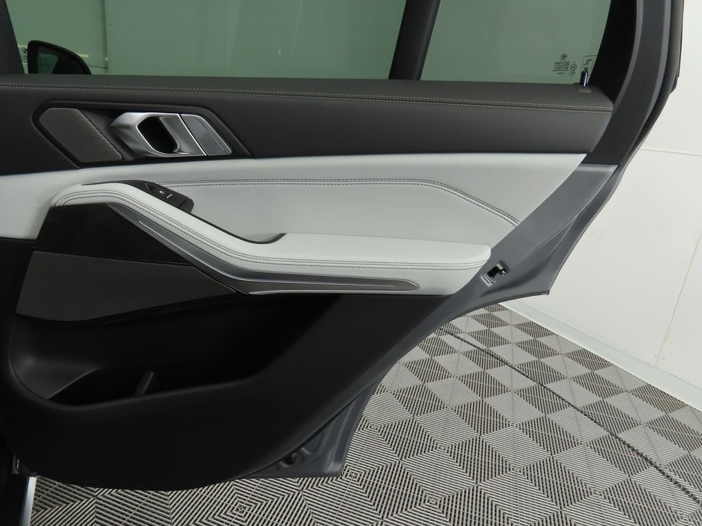 Used 2026 Gray Metallic BMW sDrive40i image 27