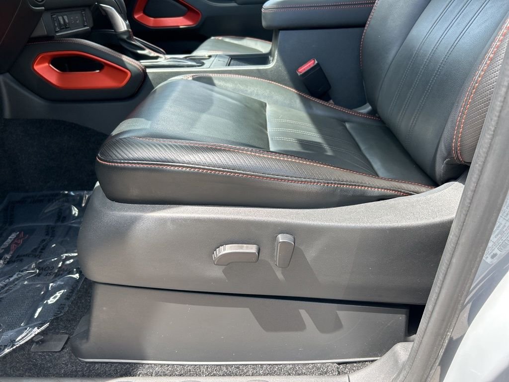Used 2023 Gray Nissan PRO-4X image 18
