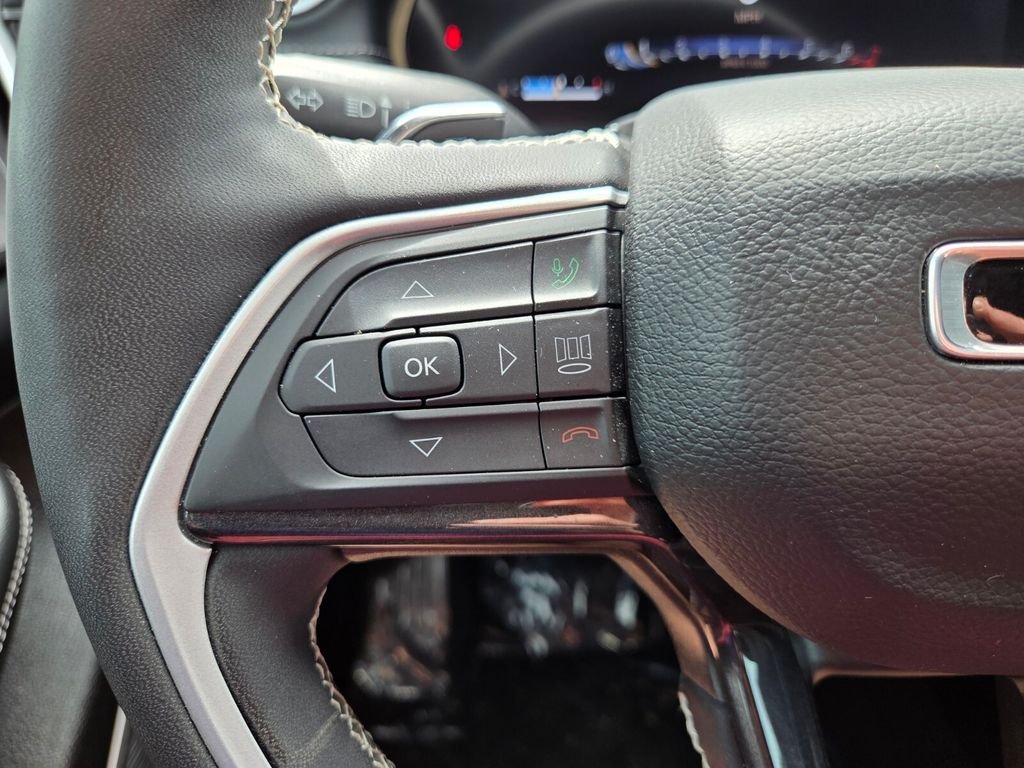 Used 2023 White Jeep Altitude X image 28