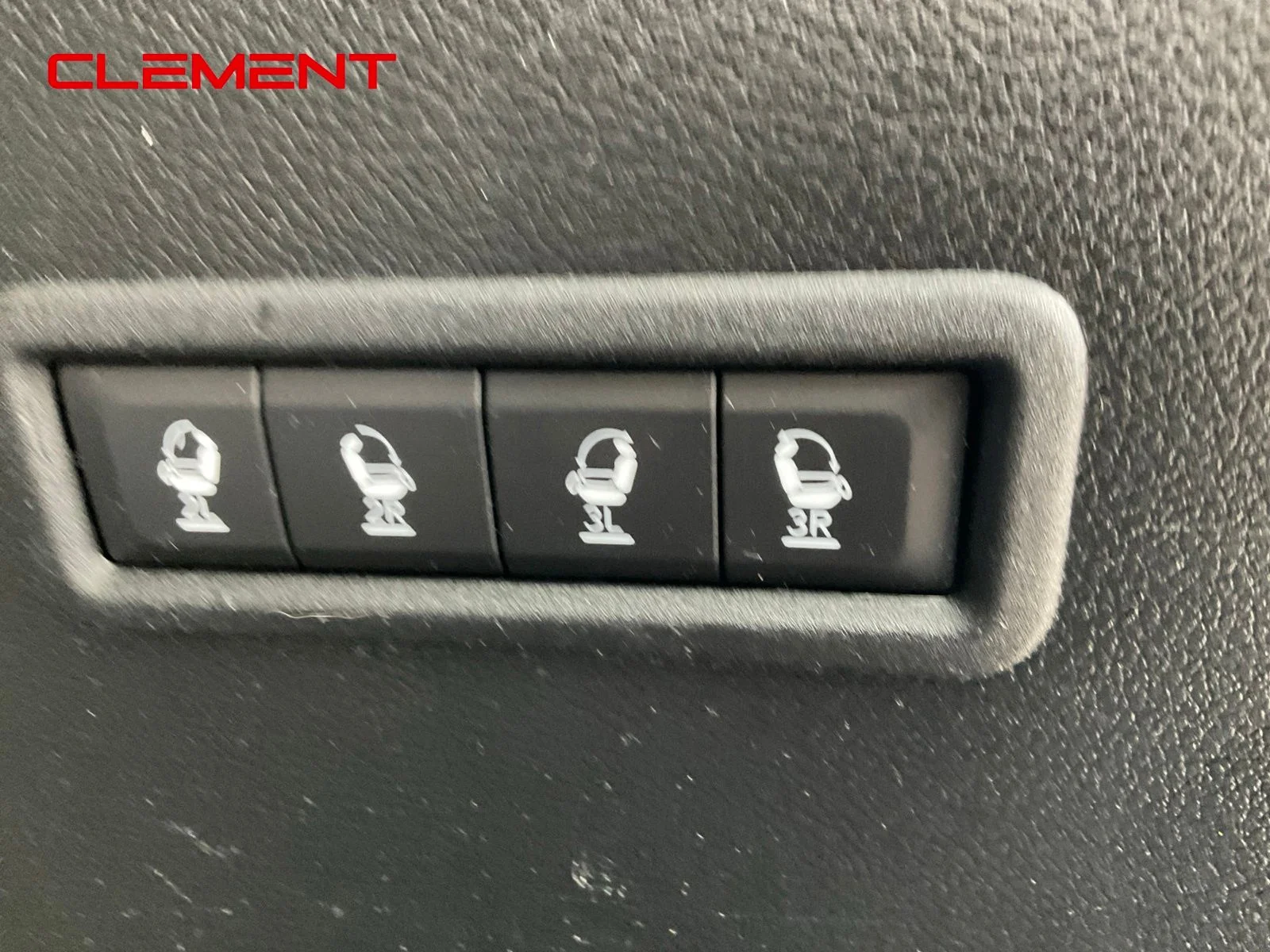 Used 2022 White Jeep Series III image 29